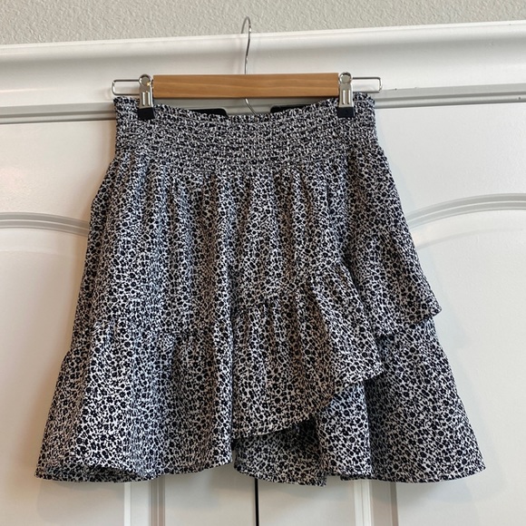 Altar'd State Dresses & Skirts - Altar’d State Ditsy Floral Black and White Mini Skirt